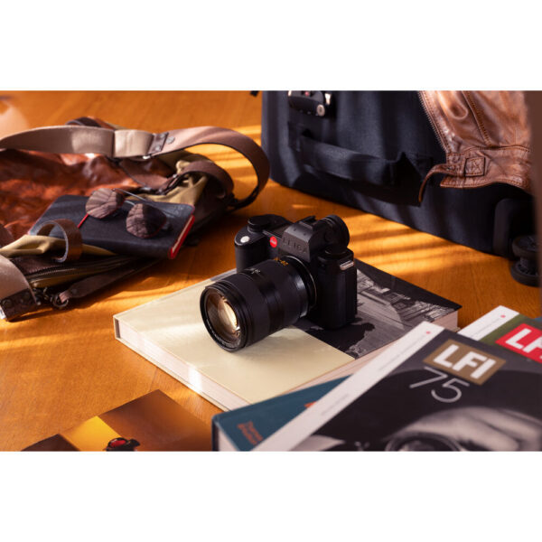 Leica Vario-Elmarit-SL 28-70mm f/2.8 ASPH. Lens (L-Mount) view 6