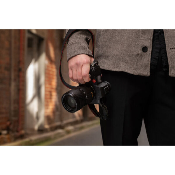 Leica Vario-Elmarit-SL 28-70mm f/2.8 ASPH. Lens (L-Mount) view 7