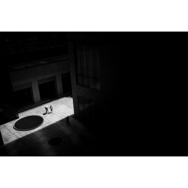 Light Lens Lab 35mm f/2 Lens (Leica M, Black) view 5