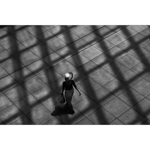 Light Lens Lab 35mm f/2 Lens (Leica M, Black) view 7