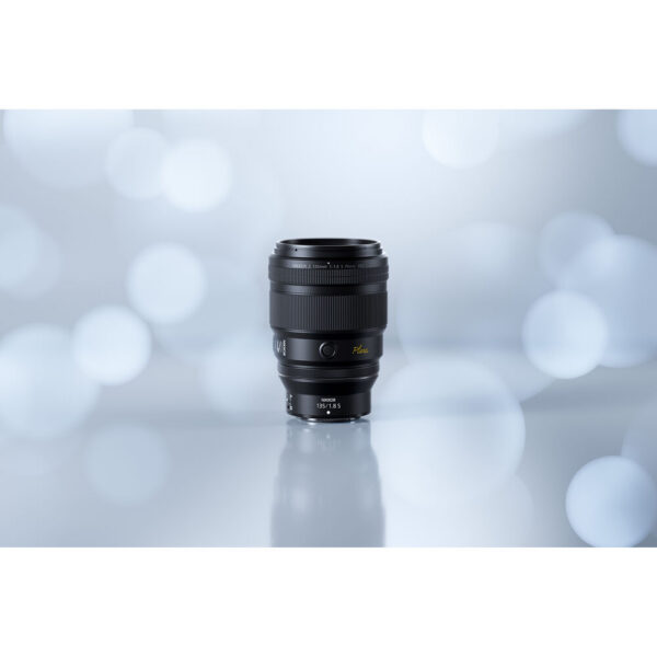 Nikon NIKKOR Z 135mm f/1.8 S Plena Lens view 6
