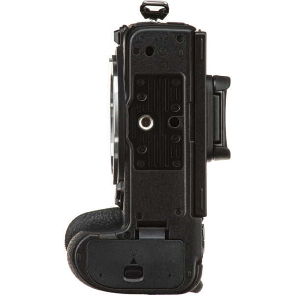 Nikon Z5 Mirrorless Camera view 6