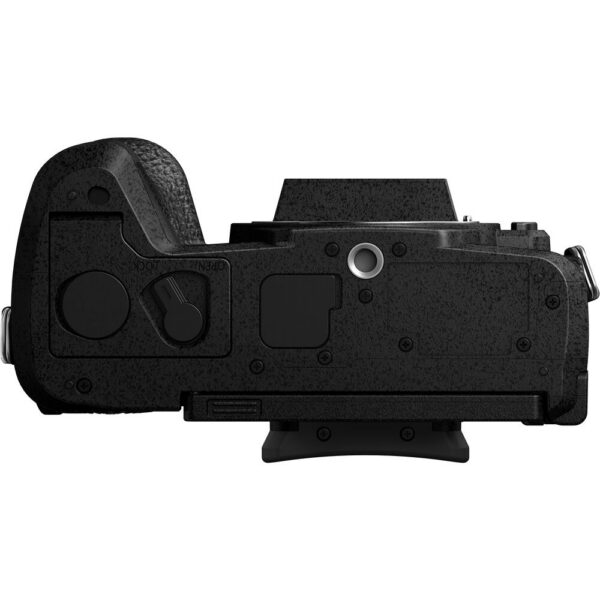 Panasonic LUMIX G97 Mirrorless Camera with 12-60mm f/3.5-5.6 Lens view 4