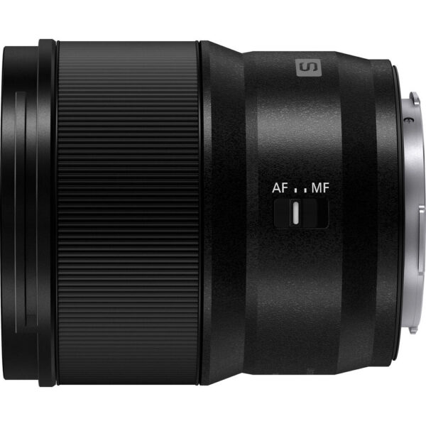 Panasonic LUMIX S 24mm f/1.8 Lens view 5