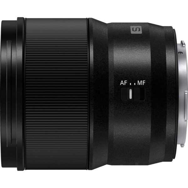 Panasonic LUMIX S 35mm f/1.8 Lens view 4