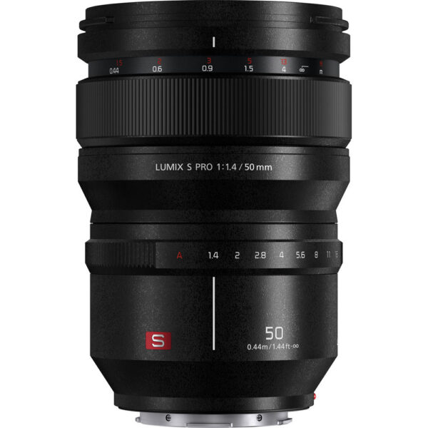 Panasonic LUMIX S PRO 50mm f/1.4 Lens view 3