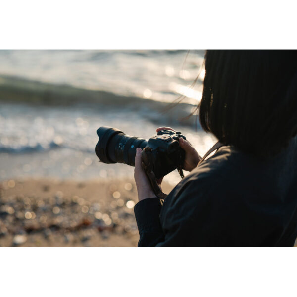 Sigma 17-40mm f/1.8 DC Art Lens (Canon RF) view 6