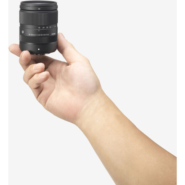Sigma 18-50mm f/2.8 DC DN Contemporary Lens (FUJIFILM X) view 3