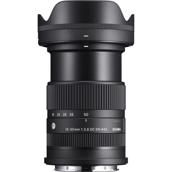 Sigma 18-50mm f/2.8 DC DN Contemporary Lens (Leica L) view 4