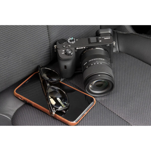 Sigma 18-50mm f/2.8 DC DN Contemporary Lens (Sony E) view 4