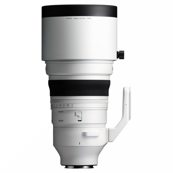Sigma 200mm f/2 DG OS Sports Lens (L-Mount) view 3