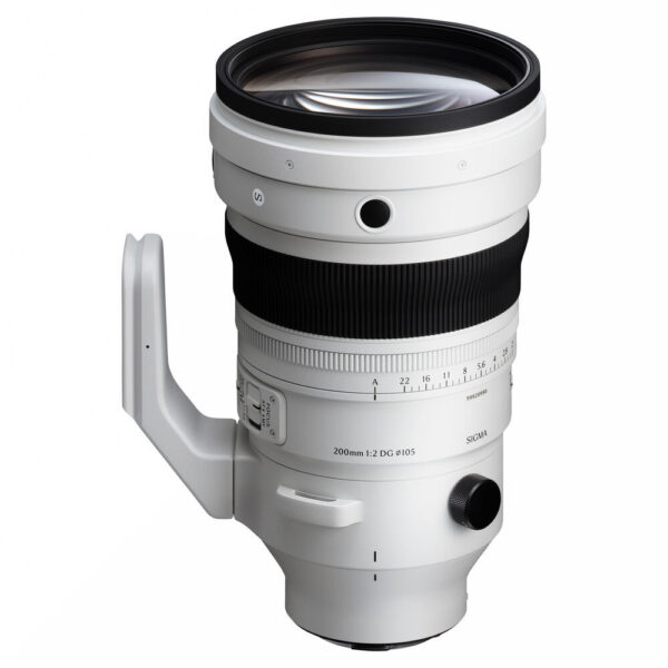 Sigma 200mm f/2 DG OS Sports Lens (L-Mount) view 4