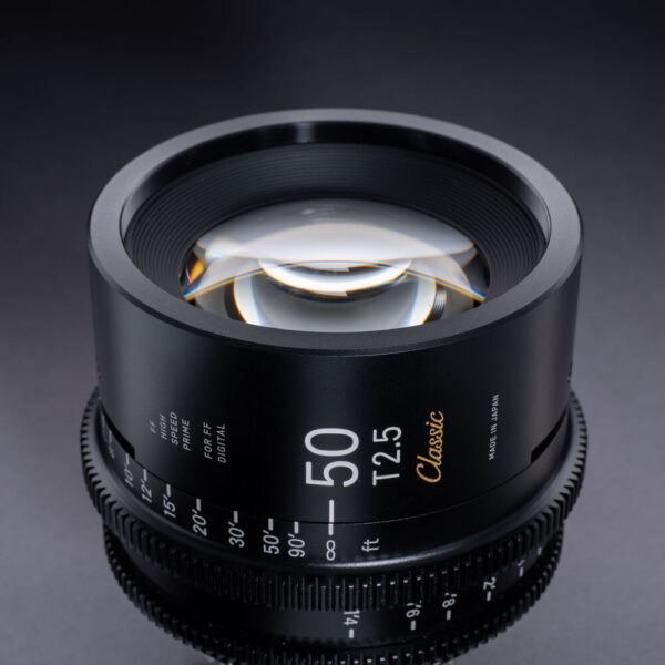 Sigma 50mm T2.5 FF Classic Cine Prime with /i Technology (PL Mount, Feet) view 3