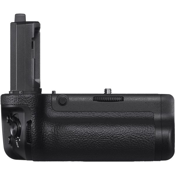 Sony a1 II Mirrorless Camera with 28-70mm f/2 Lens and Performance Kit view 3
