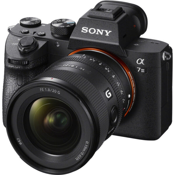 Sony FE 20mm f/1.8 G Lens view 4