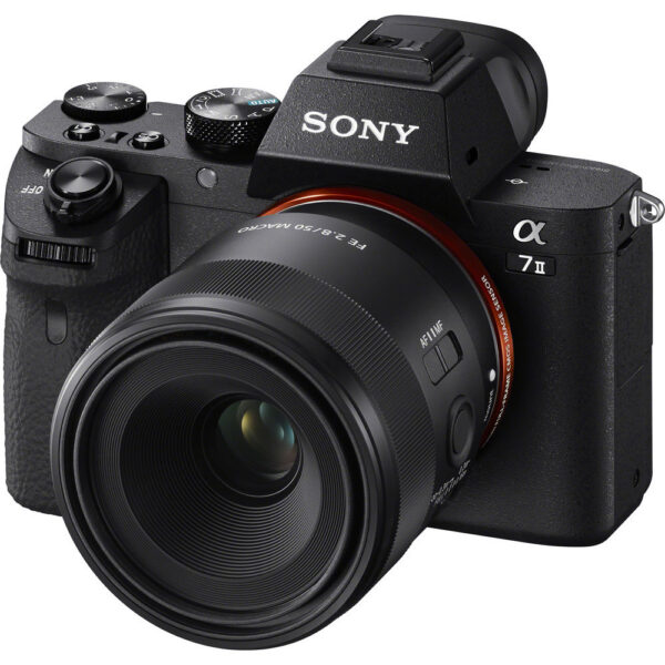 Sony FE 50mm f/2.8 Macro Lens view 7