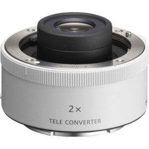 Sony FE 70-200mm f/2.8 GM OSS Lens with 2x Teleconverter Kit