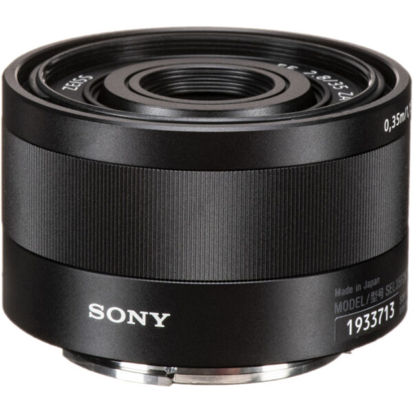 Sony Sonnar T* FE 35mm f/2.8 ZA Lens view 3
