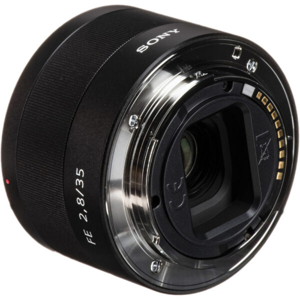 Sony Sonnar T* FE 35mm f/2.8 ZA Lens view 6