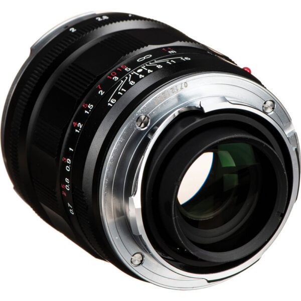 Voigtlander APO-LANTHAR 50mm f/2.0 Aspherical Lens (Leica M) view 6