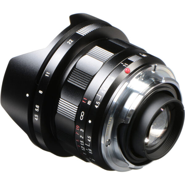 Voigtlander Super Wide-Heliar 15mm f/4.5 Aspherical III Lens view 3