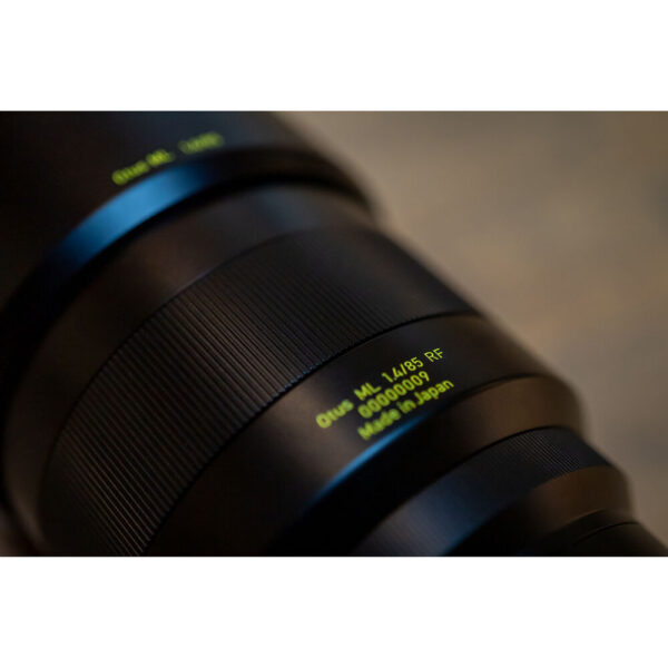 ZEISS Otus ML 85mm f/1.4 Lens (Canon RF) view 5