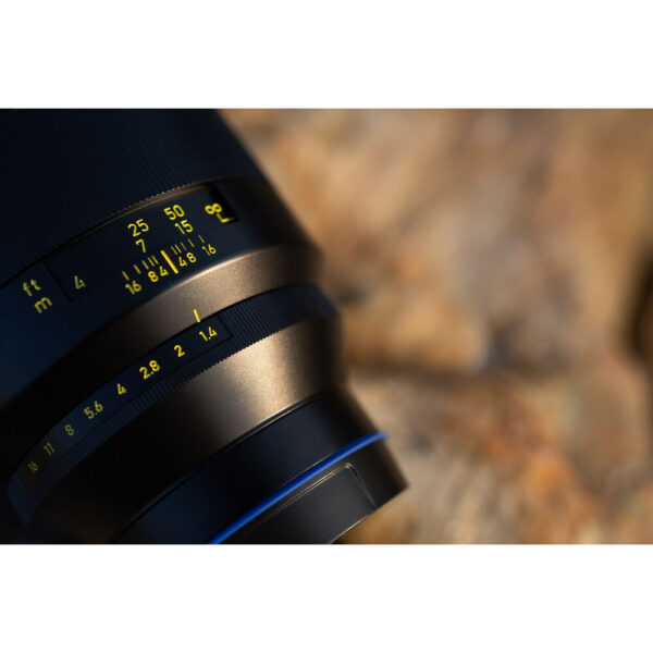 ZEISS Otus ML 85mm f/1.4 Lens (Sony E) view 6